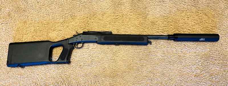 H&amp;R .45 colt survival rifle with Suppressor 