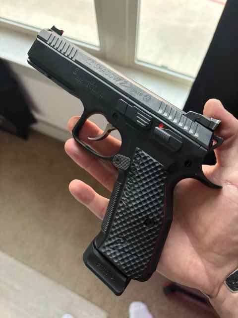 CZ Shadow 2 w/ LOK Bogie Grips