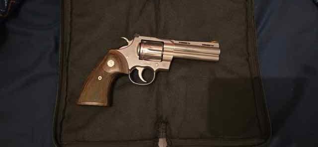 Colt target python 4.25" .357 Magnum WTT/WTS