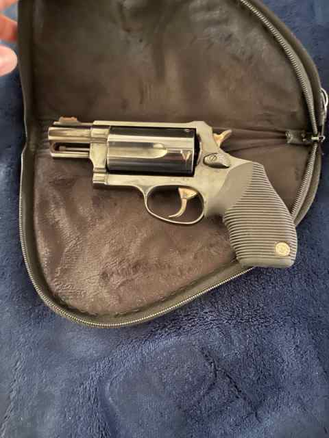 Taurus judge .410 / .45lc 