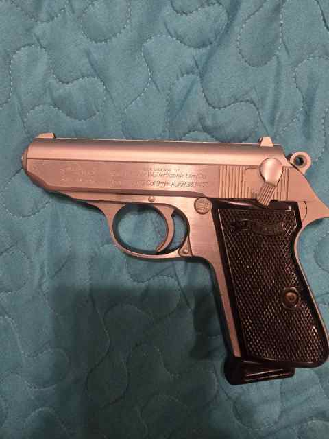 Walther PPK 9mm kurz/.380 acp with AMMO n mags
