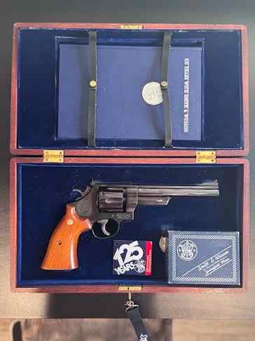 Smith &amp; Wesson Model 25-3 – 125th Anniversary Comm